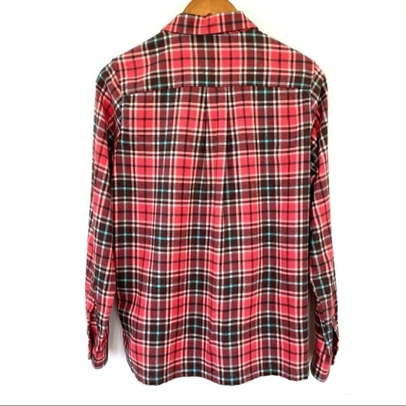 Cabela’s 💯 cotton flannel button down shirt in plaid, camping shirt - Picture 6 of 12